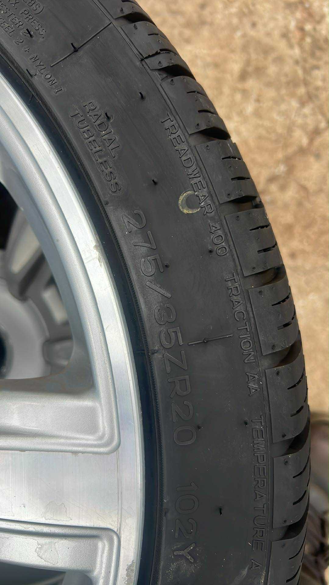 2006 Bentley Flying Spur OEM Tire Set – Nankang Sportnex NS-25 275/35ZR20